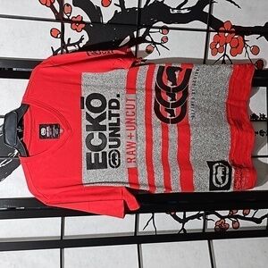 Ecko Unltd Raw & Uncut Graphic Design V Neck Tee Shirt‎ Size Medium NWT